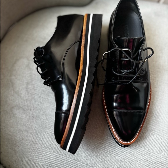 Vince Glossy Black Lace-Up Loafers - Picture 3 of 5